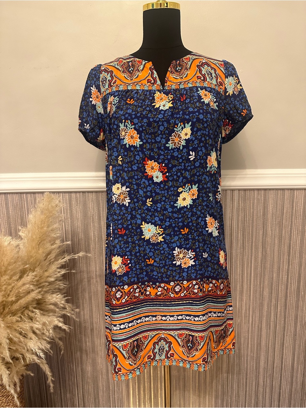 Forever 21 Boho Floral Border Print Shift Dress – Medium – Blue Orange Paisley